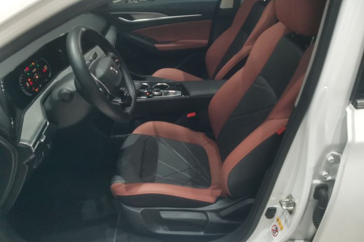 长安 逸动 2023款 畅享版 PLUS 蓝鲸NE 1.4T GDI DCT尊贵版中控内饰19