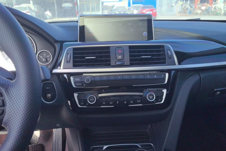 宝马3系 2018款 320Li 时尚型中控内饰16