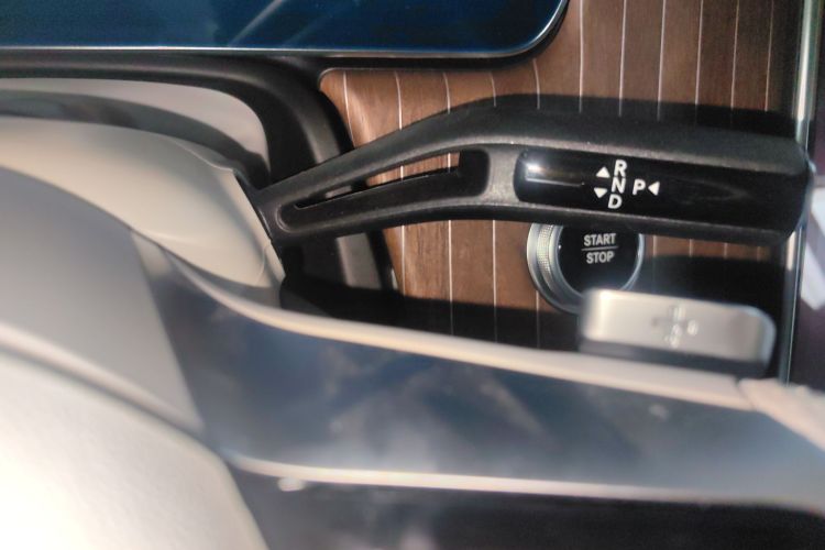 奔驰EQE SUV 2023款 350 4MATIC 先锋版中控内饰18