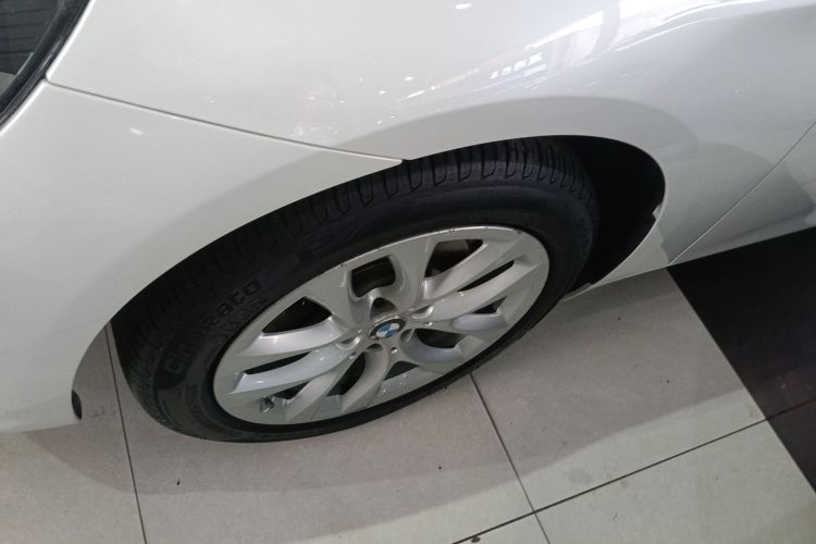 宝马2系旅行车 2016款 220i 领先型车身外观6007