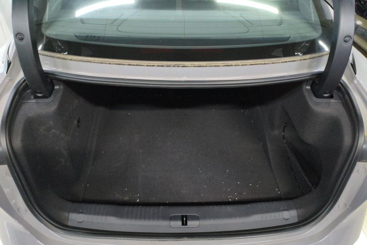 红旗EH7 2024款 690 Pro中控内饰23