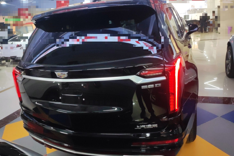 凯迪拉克XT6 2021款 2.0T 七座两驱风尚型车身外观6