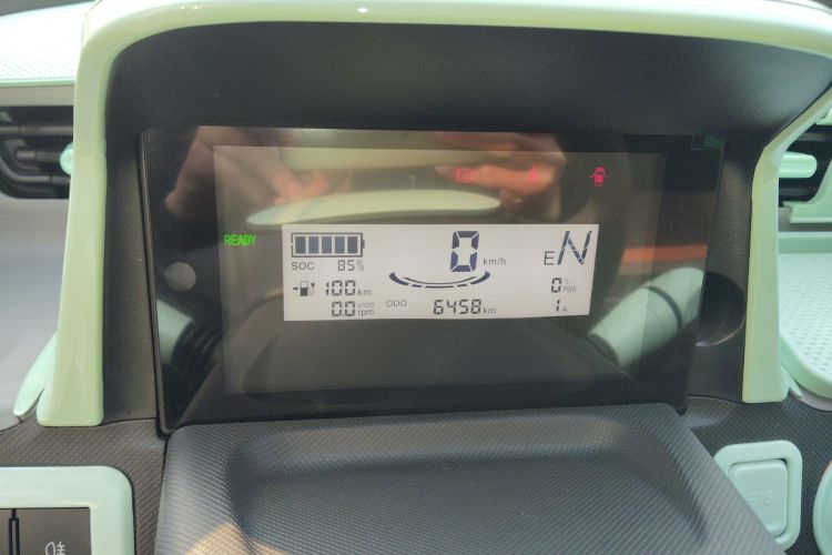 五菱汽车 宏光MINIEV 2022款 轻松款 磷酸铁锂中控内饰14