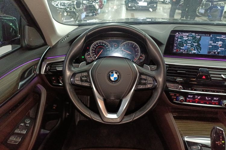 宝马5系 2018款 530Li 尊享型 豪华套装中控内饰13