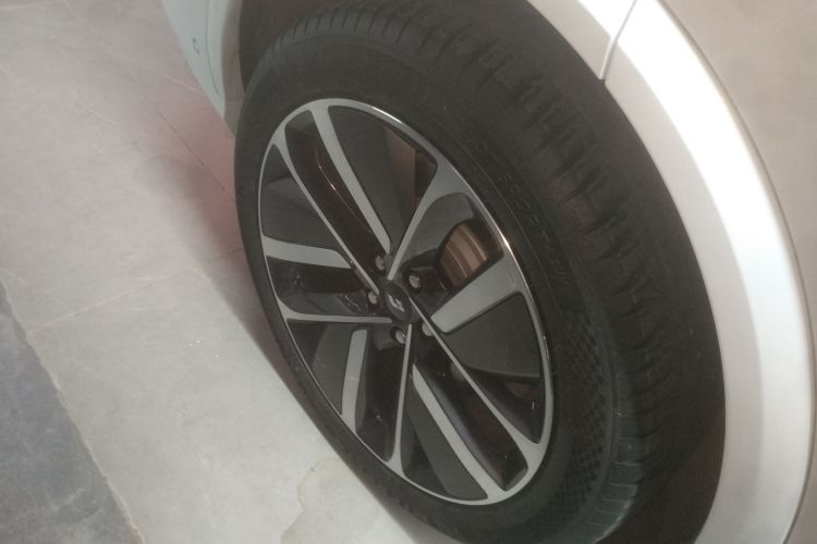 理想汽车 理想L7 2023款 Pro车身外观6007