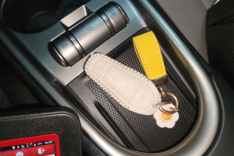 比亚迪 海豚 2024款 荣耀版 420km 时尚版中控内饰7001