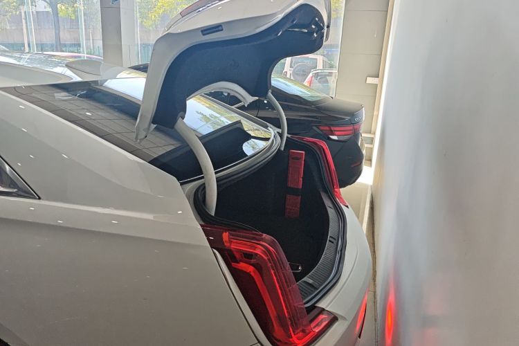 凯迪拉克XTS 2018款 28T 技术型机舱底盘23