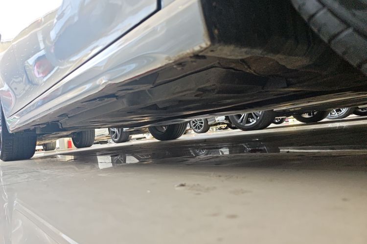 丰田 凯美瑞 2018款 2.0S 锋尚版局部细节9001