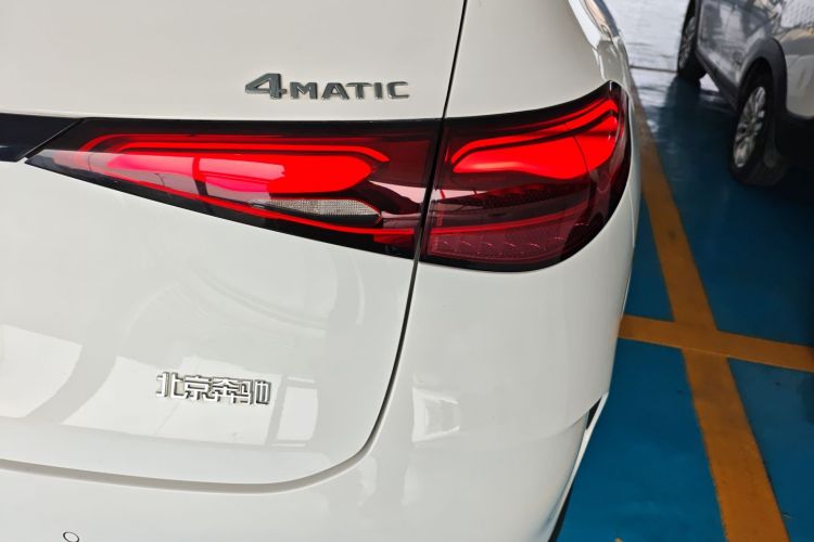 奔驰GLC 2023款 GLC 260 L 4MATIC 豪华型 7座车身外观9