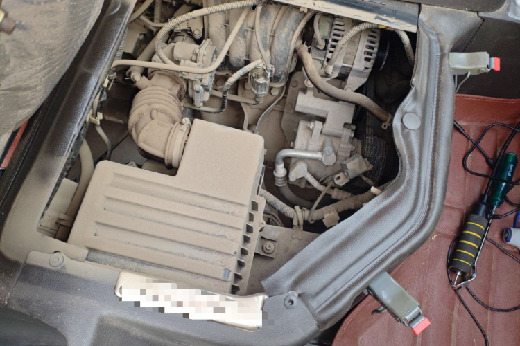 五菱汽车 五菱荣光 2019款 1.2L S 厢式运输车标准型5座局部细节24