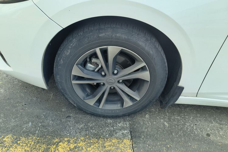 日产 轩逸 2020款 1.6L XL CVT智享版车身外观6007