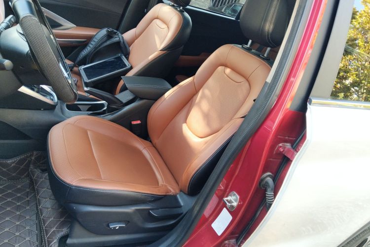 宝骏510 2017款 1.5L 手动豪华型中控内饰19