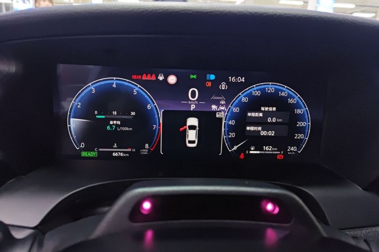 丰田 凯美瑞 2024款 双擎 2.0HXS 运动Plus版中控内饰14