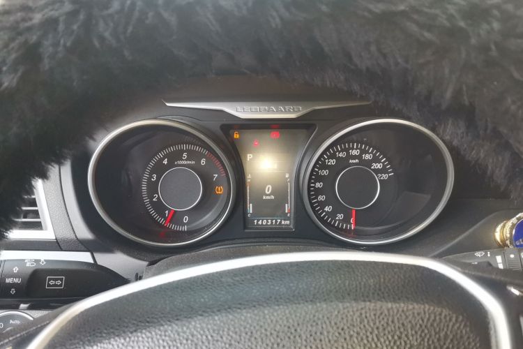 猎豹汽车 猎豹CS10 2016款 2.0T 自动尊享型中控内饰14