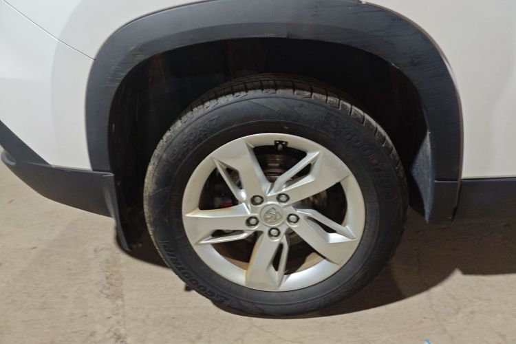 宝骏530 2019款 1.5T CVT精英型 国V车身外观6008