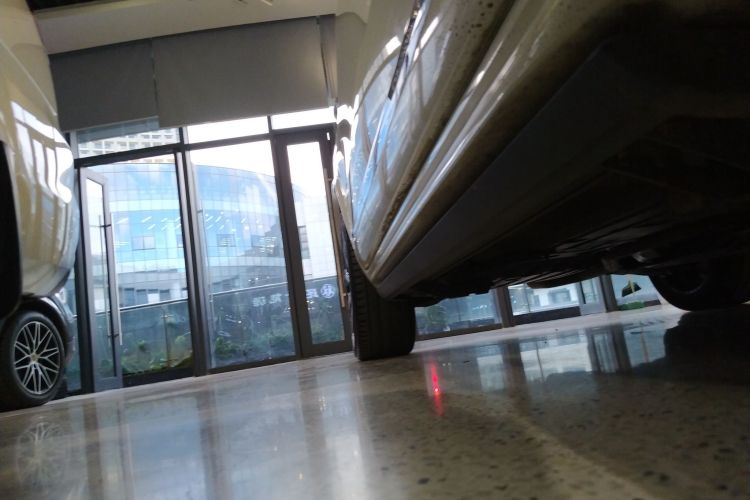 沃尔沃XC90 2020款 改款 T6 智逸豪华版 7座机舱底盘29