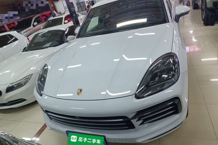 保时捷 2022款 Cayenne 3.0T 铂金版车身外观6001