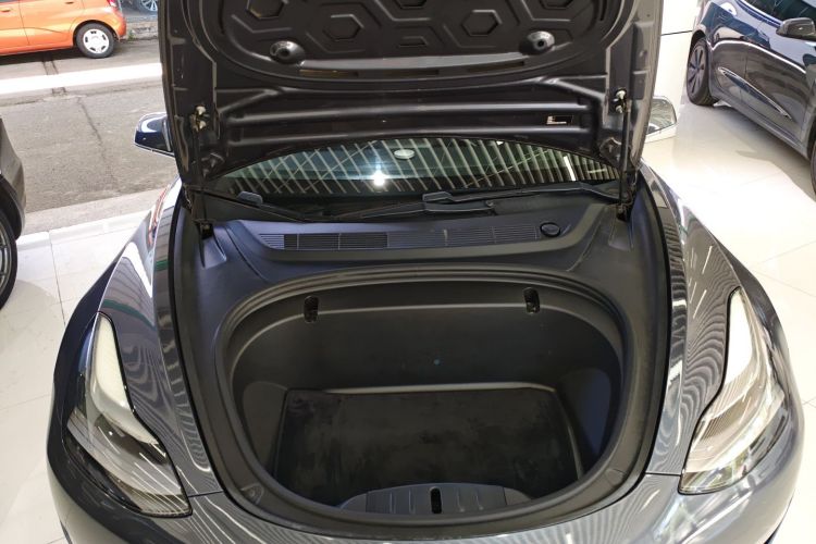 特斯拉 Model 3 2020款 长续航后轮驱动版机舱底盘24