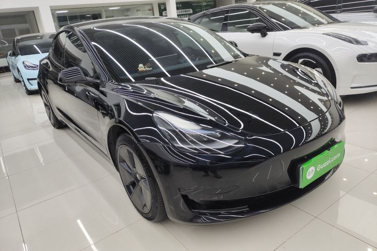 特斯拉 Model 3 2022款 后轮驱动版车身外观3