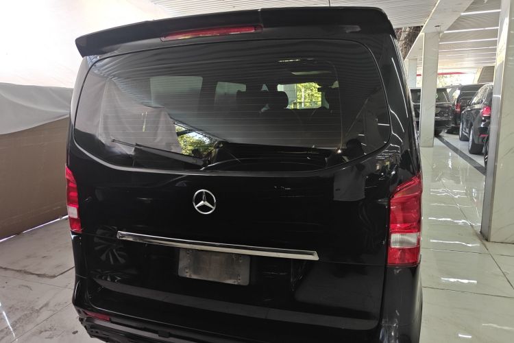 奔驰 威霆 2018款 2.0T 商务版 国VI车身外观6