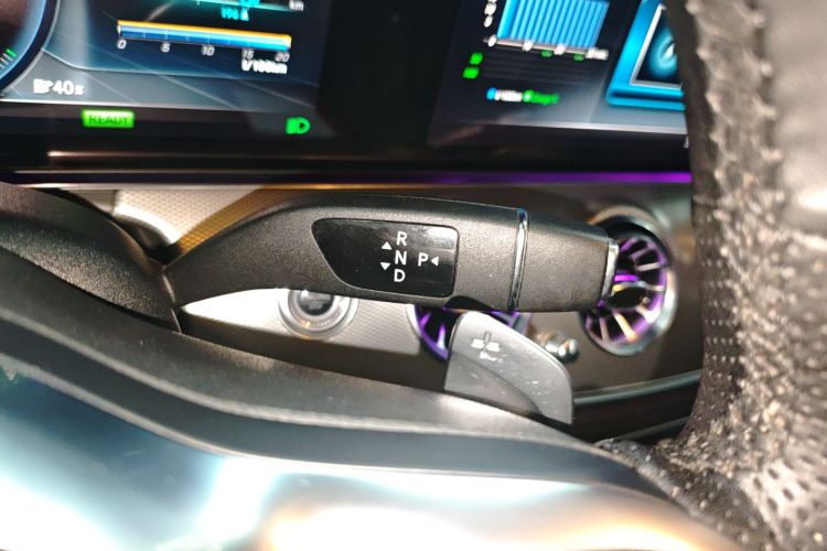 奔驰E级(进口) 2020款 E 260 运动版中控内饰18