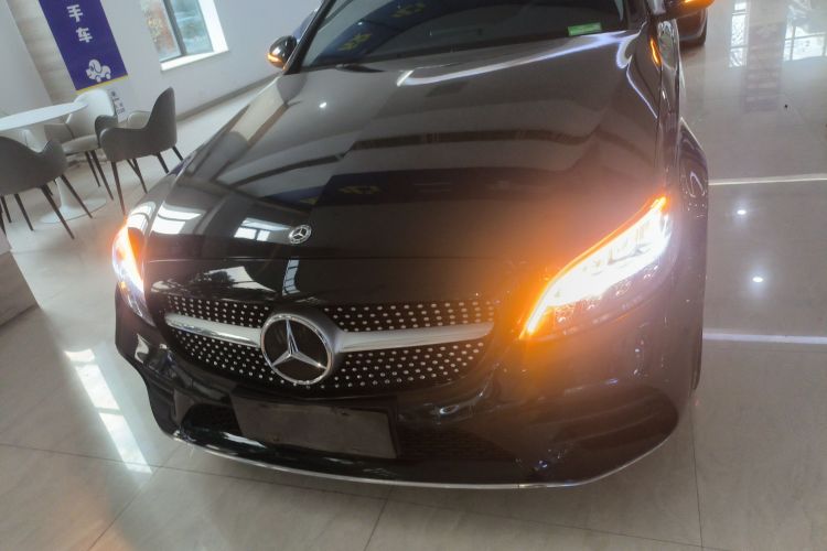 奔驰C级 2021款 C 200 L 时尚型运动版车身外观2