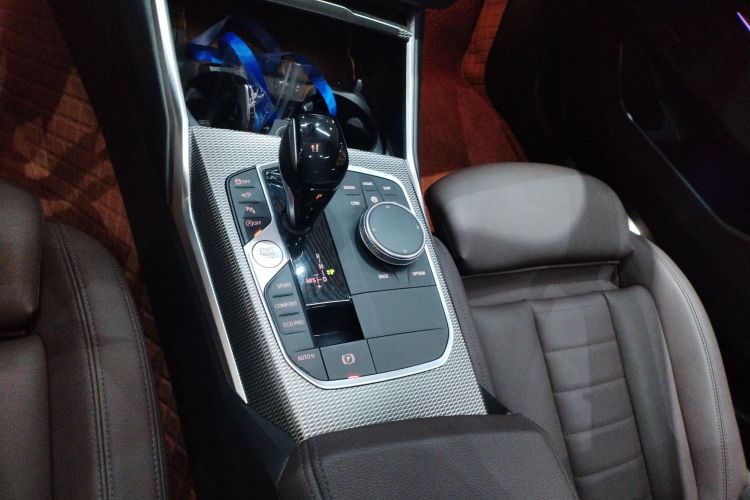 宝马3系 2021款 325Li M运动曜夜套装中控内饰18