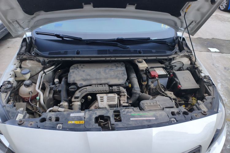 标致408 2015款 1.2T 自动豪华版局部细节24