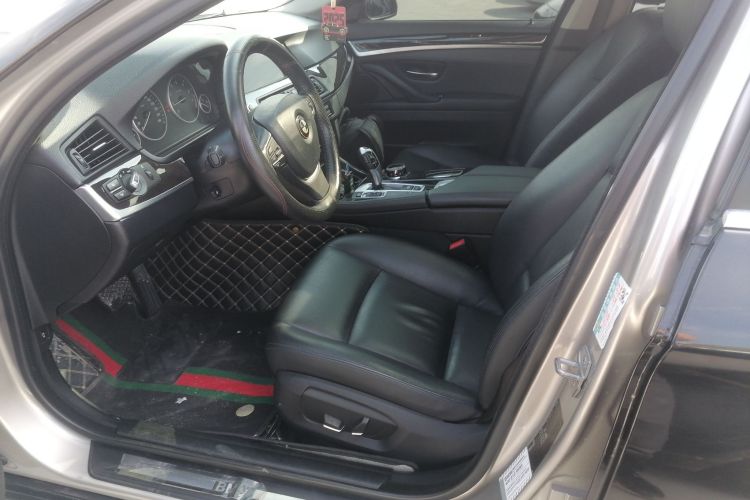 宝马5系 2017款 525Li 领先型局部细节19