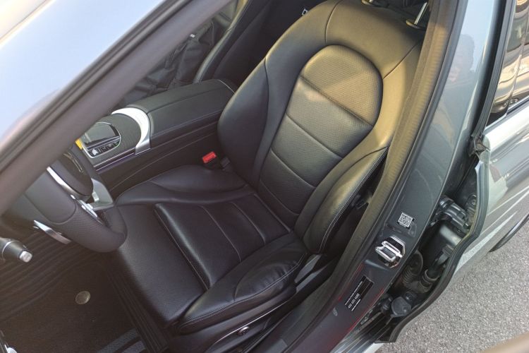 奔驰C级 2020款 C 260 L 运动版中控内饰19