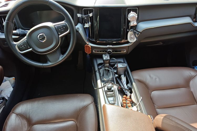 沃尔沃XC60 2020款 T5 四驱智逸豪华版中控内饰7002