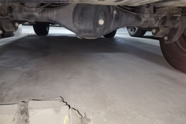 北京越野 北京BJ40 2023款 2.0T 自动四驱城市猎人版侠客型局部细节9009