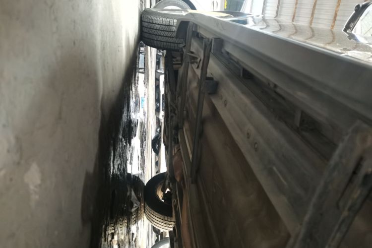 日产 奇骏 2015款 2.0L CVT舒适MAX版 2WD局部细节9002