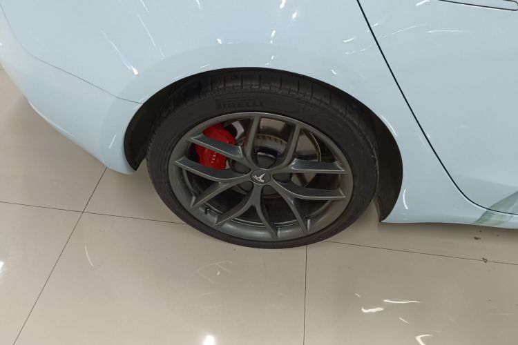 特斯拉 Model 3 2021款 Performance高性能全轮驱动版 3D6车身外观6008