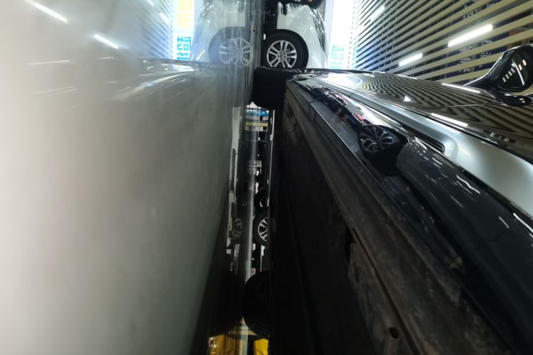 腾势D9 2022款 DM-i 970 四驱旗舰型局部细节9002