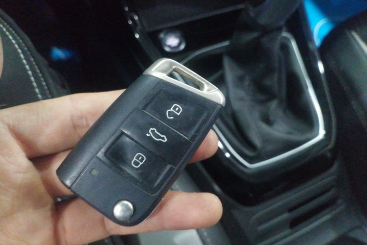 大众 探影 2023款 200TSI DSG 悦智联版中控内饰7001