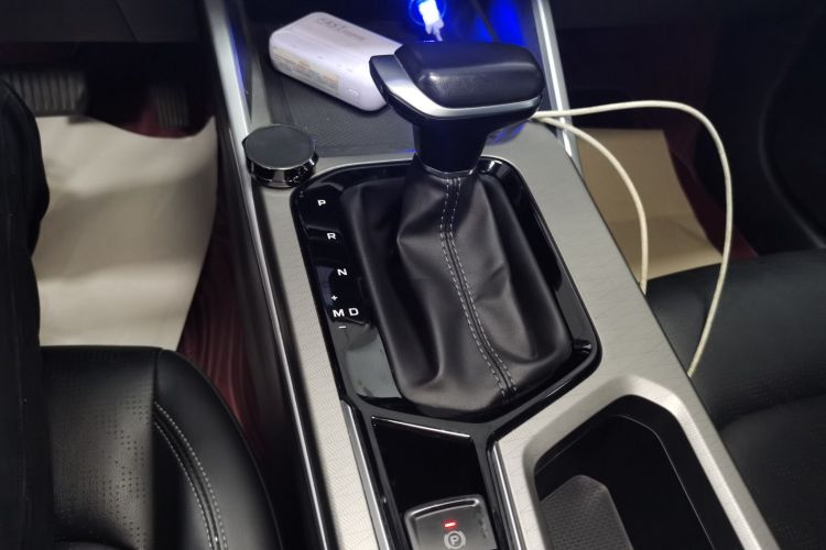 吉利汽车 帝豪 2023款 第4代冠军版 1.5L CVT尊贵型中控内饰18