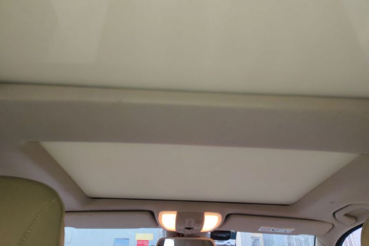 奔驰GLK级 2015款 GLK 300 4MATIC 时尚型 极致版中控内饰22