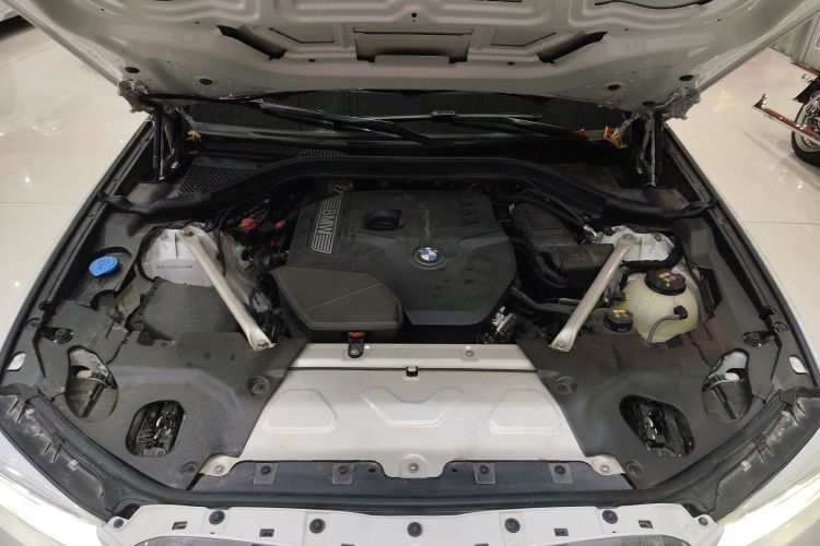 宝马X3 2019款 xDrive28i M运动套装机舱底盘24