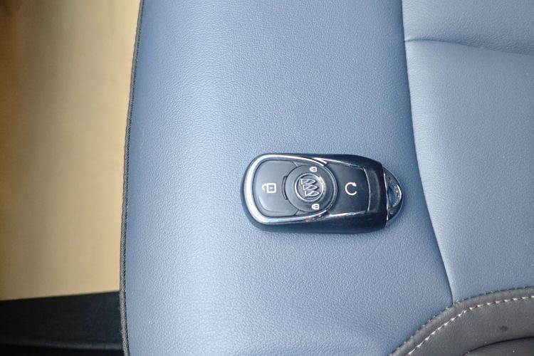 别克 微蓝6 2022款 互联共享型 PLUS中控内饰7001