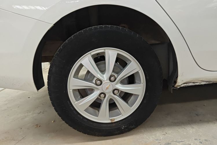 雪佛兰 2018款 赛欧3 1.3L AMT理想版车身外观56