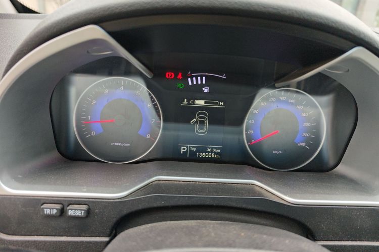 吉利汽车 帝豪 2016款 三厢 1.5L CVT豪华型中控内饰14