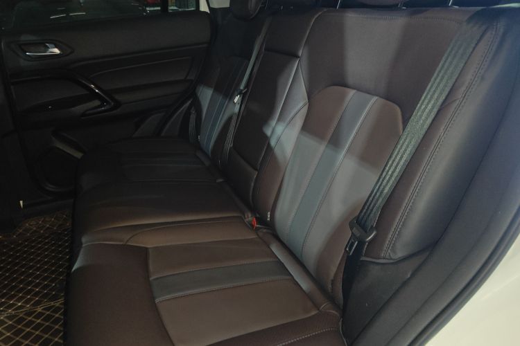 广汽传祺 传祺GS4 2018款 235T 自动两驱豪华智联百万纪念版中控内饰21