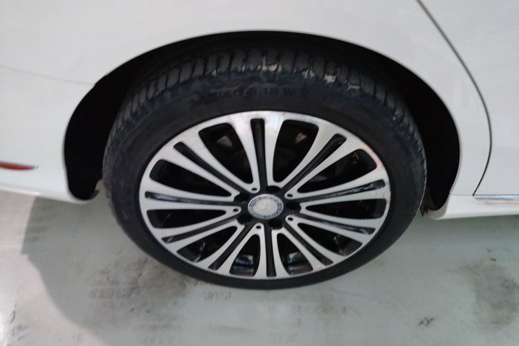 奔驰C级 2015款 C 200 L 4MATIC车身外观6008