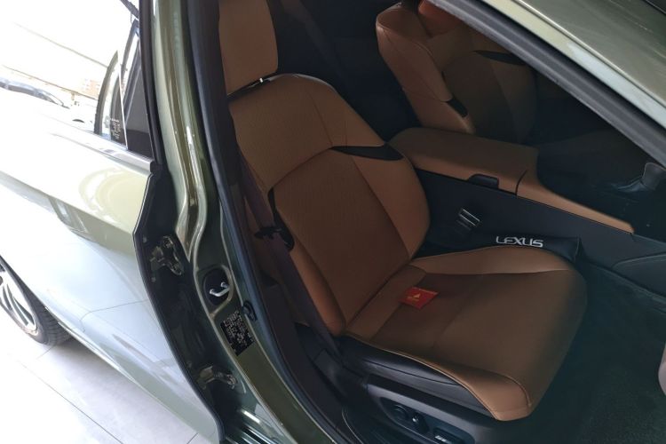 雷克萨斯ES 2020款 200 卓越版局部细节41