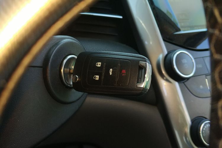 雪佛兰 迈锐宝 2013款 2.4L 自动豪华版中控内饰11