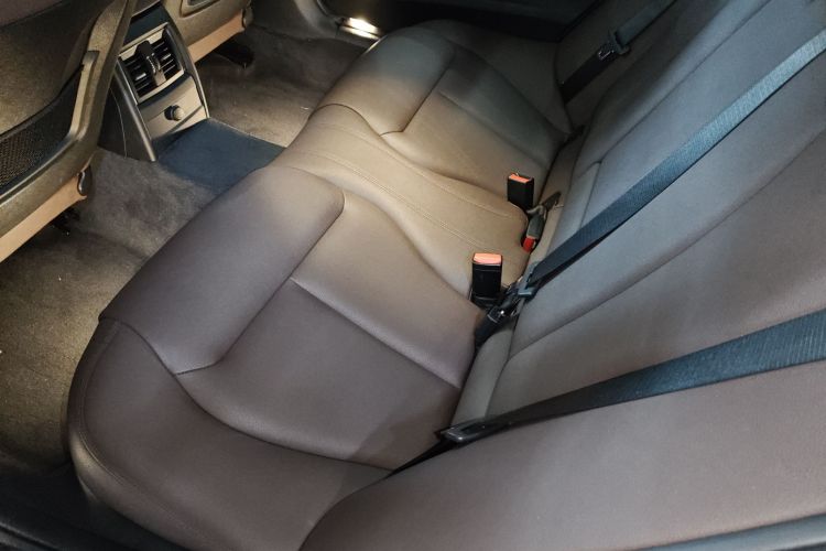 宝马3系 2019款 320Li M运动套装中控内饰7004