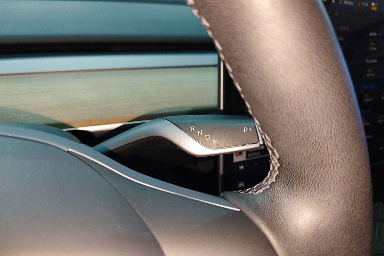 特斯拉 Model Y 2022款 后轮驱动版局部细节18