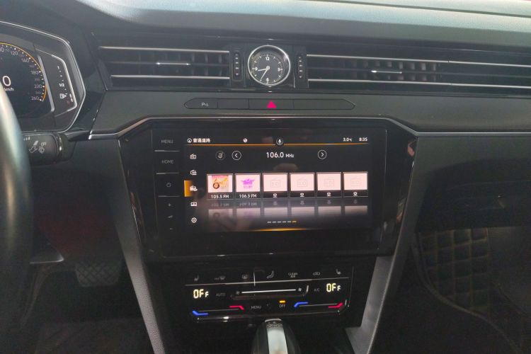 大众 迈腾 2020款 330TSI DSG 豪华型中控内饰16