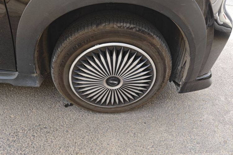 吉利银河 2025款 210km 熊猫卡丁车身外观10